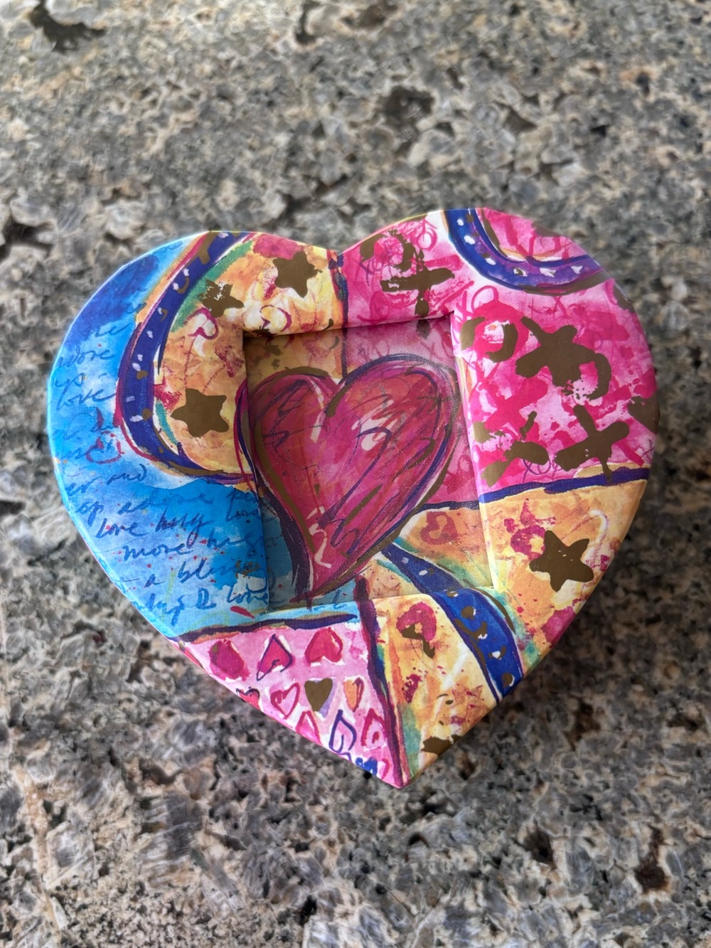 Vintage 90s heart shaped box